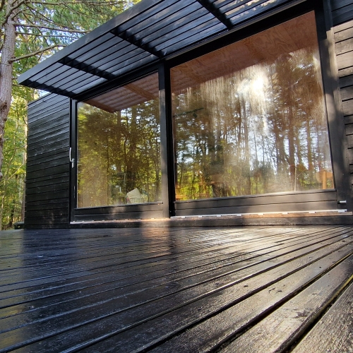 Viceværtservice med vedligeholdelse af træterrasse på Vestfyn